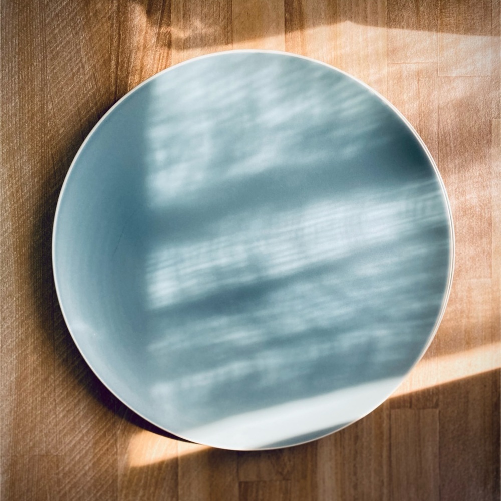 | blue plates |